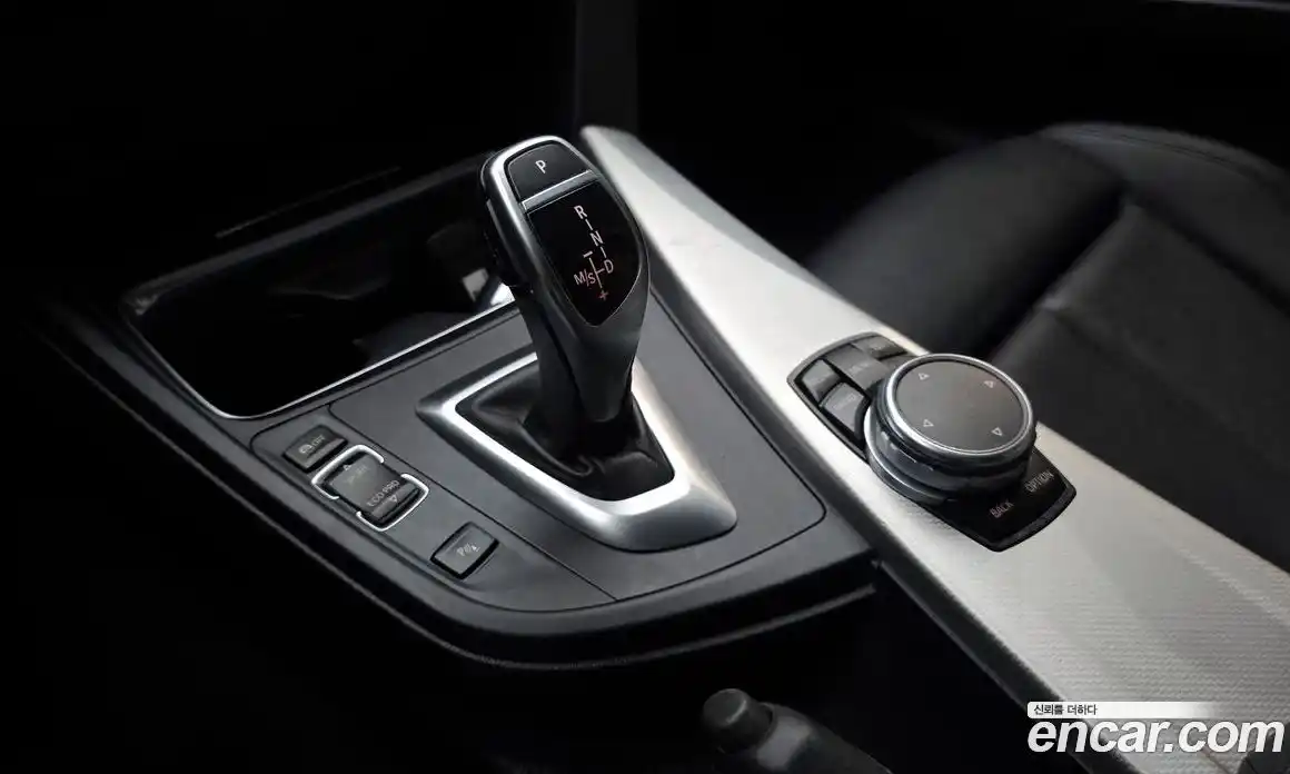 BMW 3-Series 2015 2.0 Автомат в Москве № 155238, фото 1