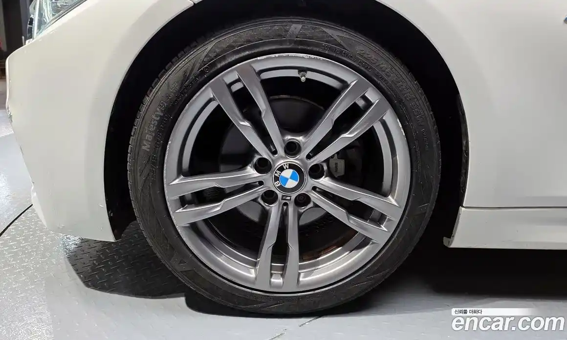 BMW 3-Series 2015 2.0 Автомат в Москве № 155238, фото 2