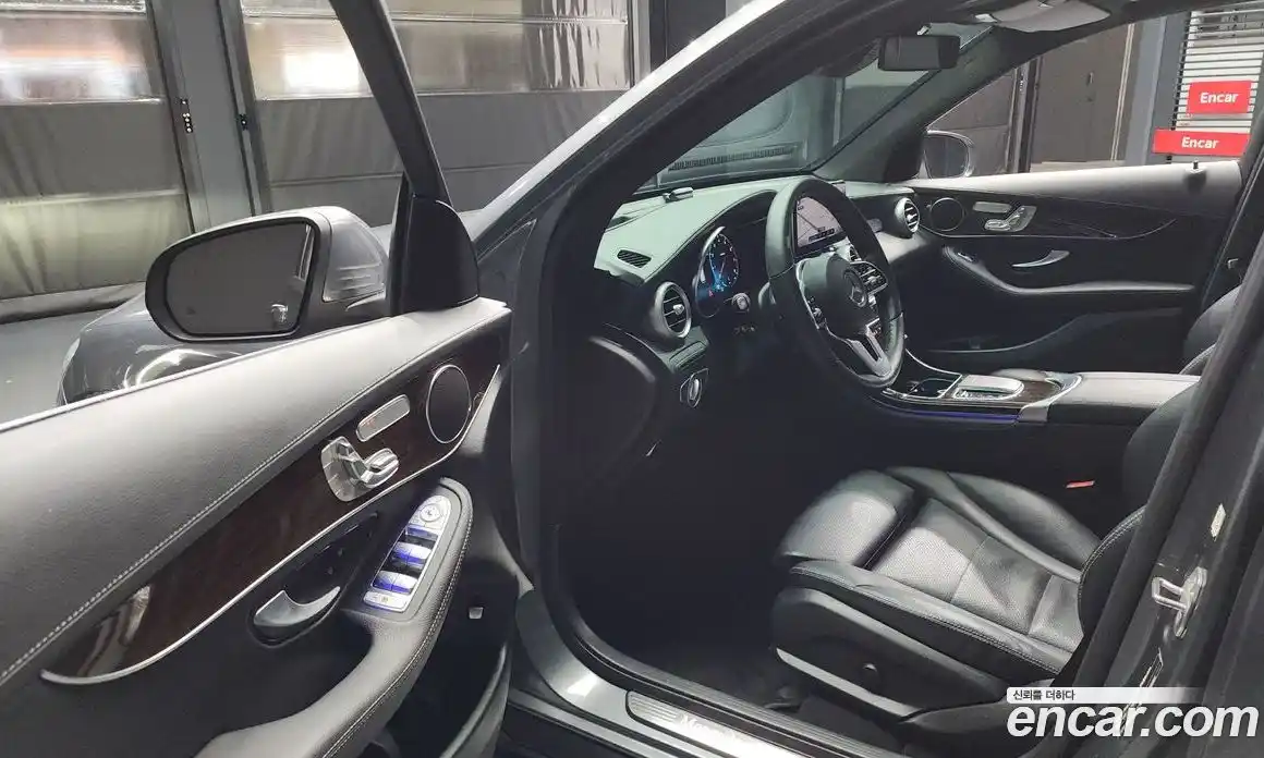 Mercedes-Benz GLC-Class 2020 2.0 Автомат в Москве № 157667, фото 15