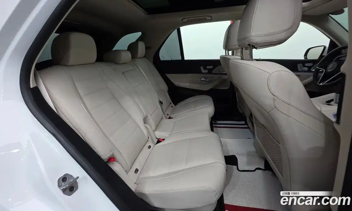 Mercedes-Benz GLE-Class 2025 3.0 Автомат в Москве № 160216, фото 11