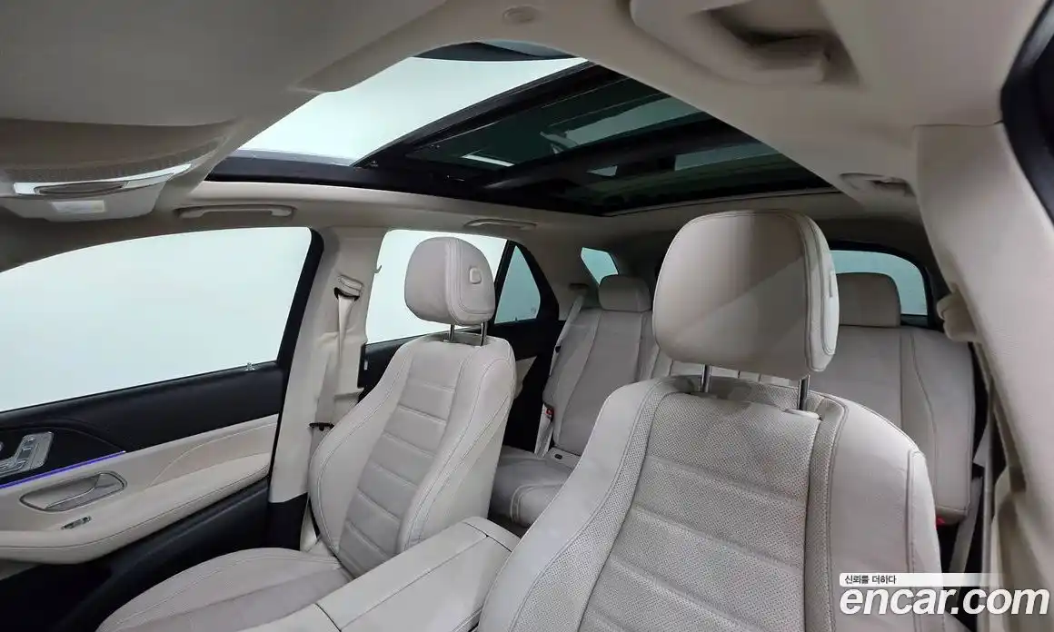 Mercedes-Benz GLE-Class 2025 3.0 Автомат в Москве № 160216, фото 15