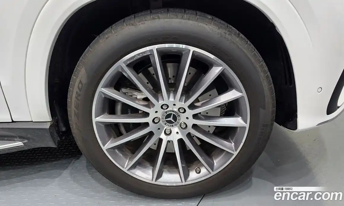 Mercedes-Benz GLE-Class 2025 3.0 Автомат в Москве № 160216, фото 18