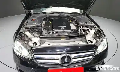 Mercedes-Benz E-Class 2017 2.0 Автомат в Москве № 160886, миниатюра 2