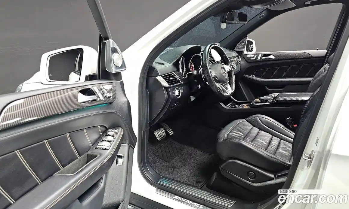 Mercedes-Benz GLE-Class 2016 5.5 Автомат в Москве № 161938, фото 11