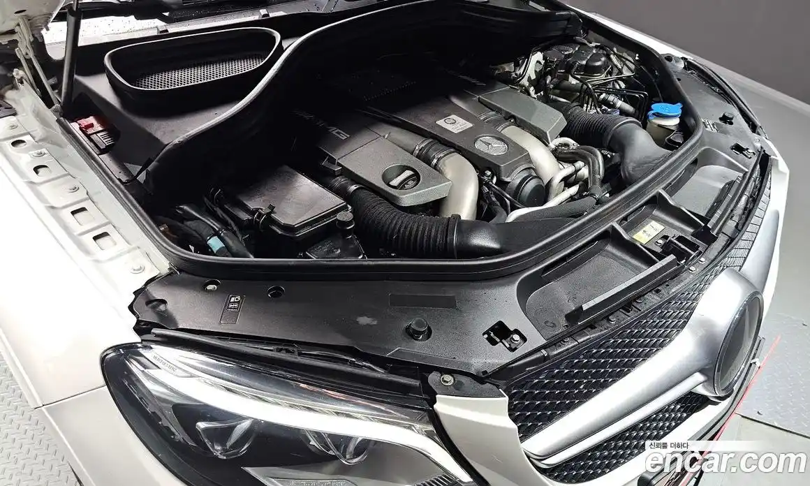 Mercedes-Benz GLE-Class 2016 5.5 Автомат в Москве № 161938, фото 6