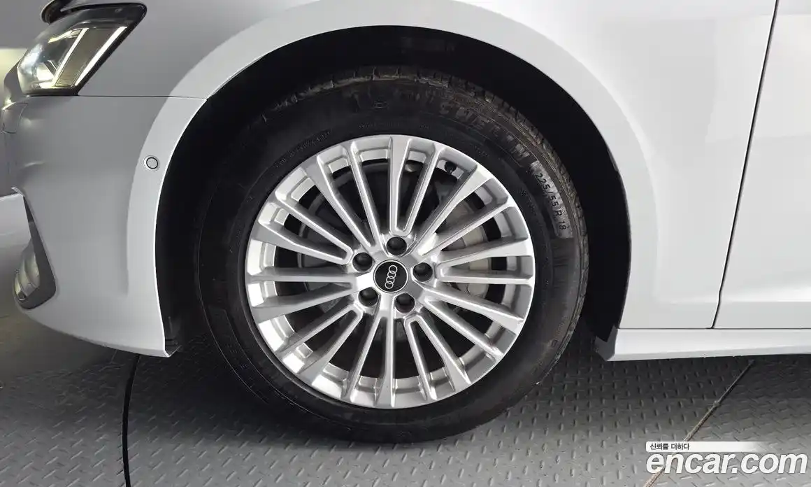 Audi A6 2021 2.0 Автомат в Москве № 163059, фото 17