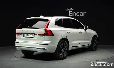 Volvo XC60 2022 2.0 Автомат в Москве № 164332, миниатюра 2