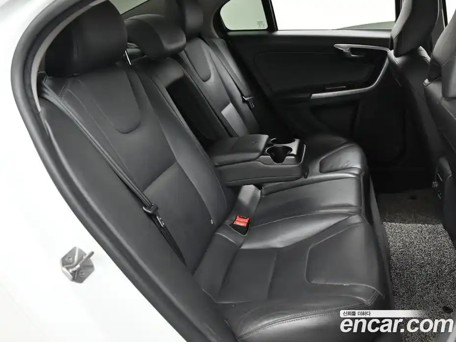 Volvo S60 2018 2.0 Автомат в Москве № 164859, фото 18