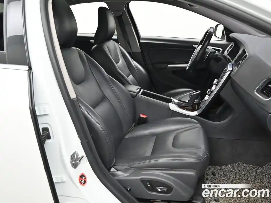 Volvo S60 2018 2.0 Автомат в Москве № 164859, фото 10