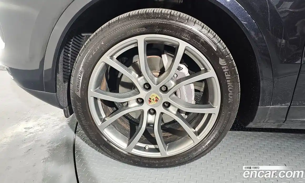 Porsche Cayenne 2021 3.0 Автомат в Москве № 165141, фото 5