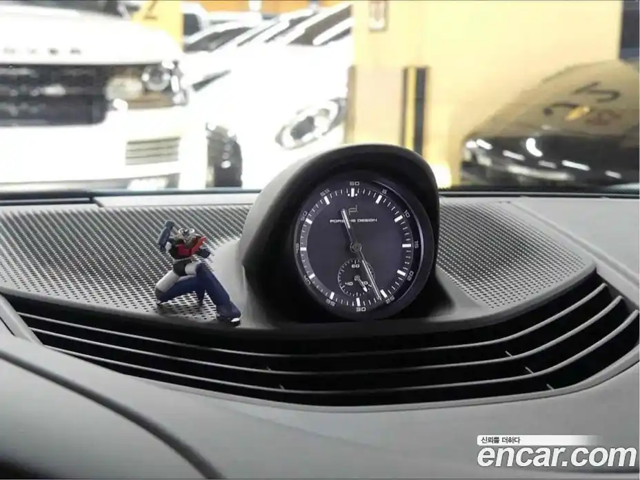 Porsche Taycan 2023 0.3 Автомат в Москве № 165746, фото 6