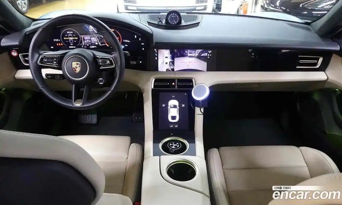 Porsche Taycan 2023 0.3 Автомат в Москве № 165746, фото 10