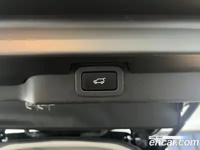 Land Rover Discovery 2018 3.0 Автомат в Москве № 166835, миниатюра 11