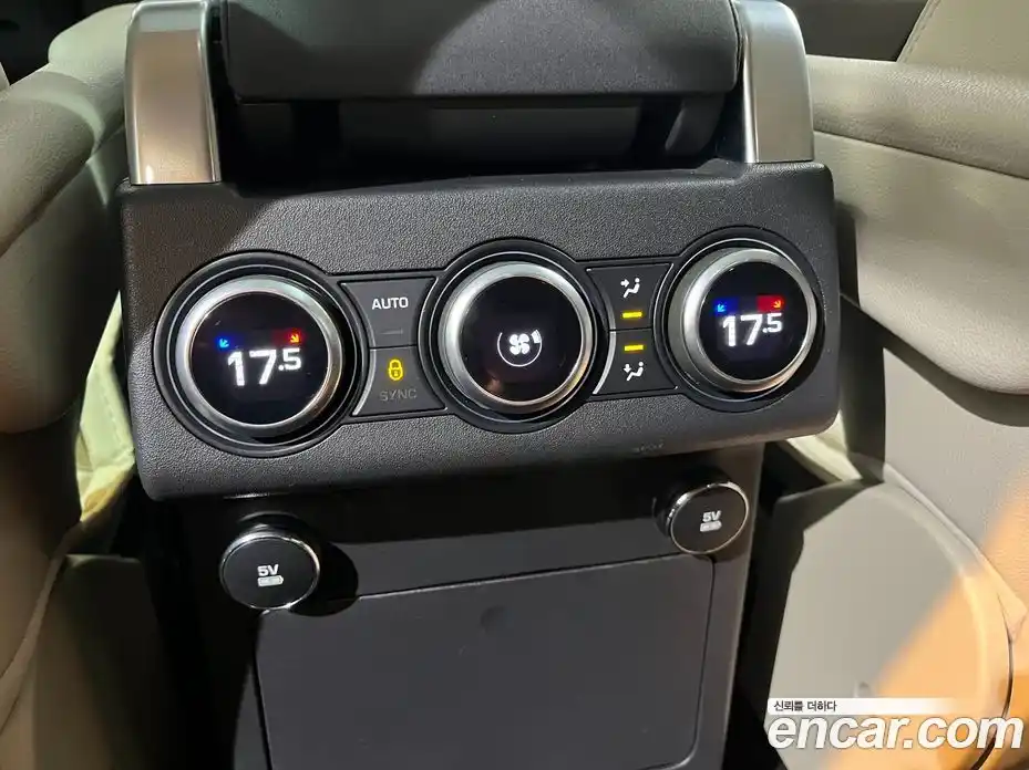 Land Rover Discovery 2018 3.0 Автомат в Москве № 166835, фото 15