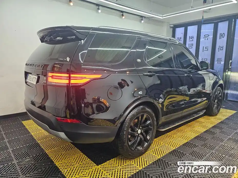 Land Rover Discovery 2018 3.0 Автомат в Москве № 166835, фото 2