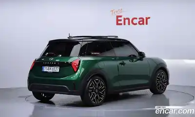 Mini Cooper 2025 2.0 Автомат в Москве № 166998, миниатюра 2