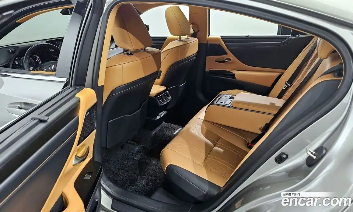 Lexus ES 2026 2.5 Автомат в Москве № 168097, фото 20