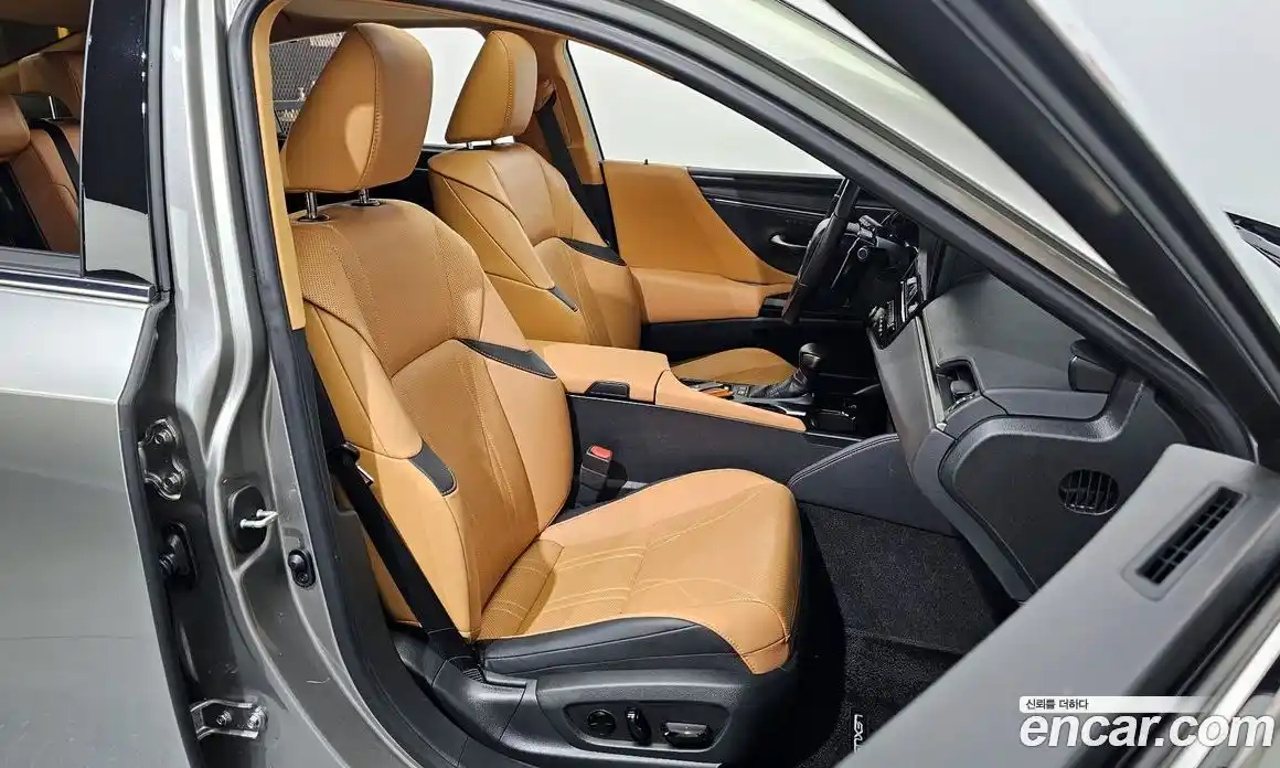 Lexus ES 2026 2.5 Автомат в Москве № 168097, фото 6