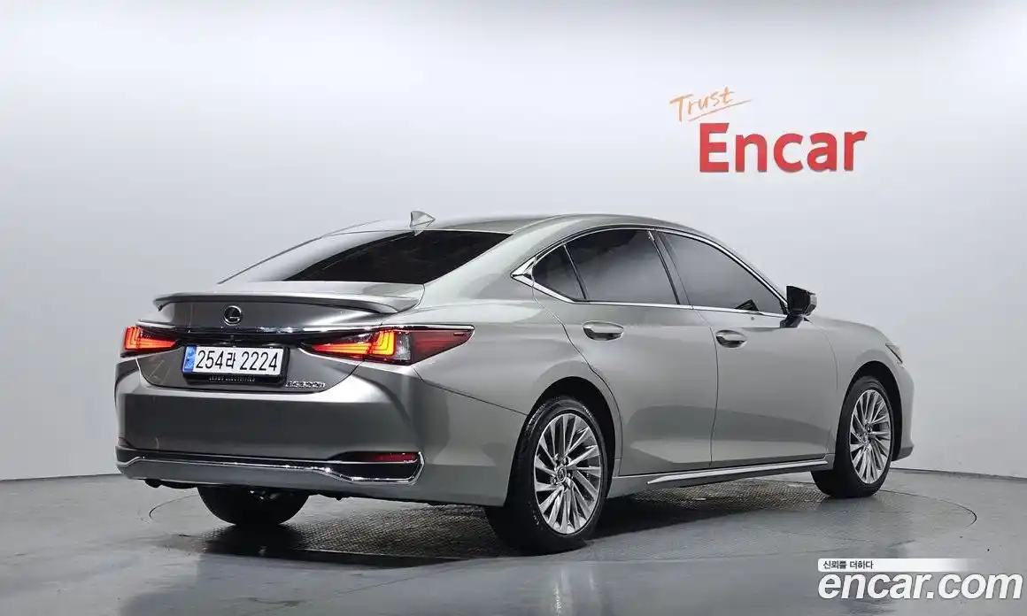 Lexus ES 2026 2.5 Автомат в Москве № 168097, фото 8