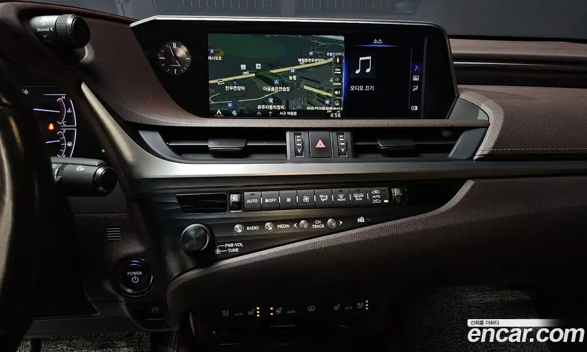 Lexus ES 2019 2.5 Автомат в Москве № 168301, фото 8