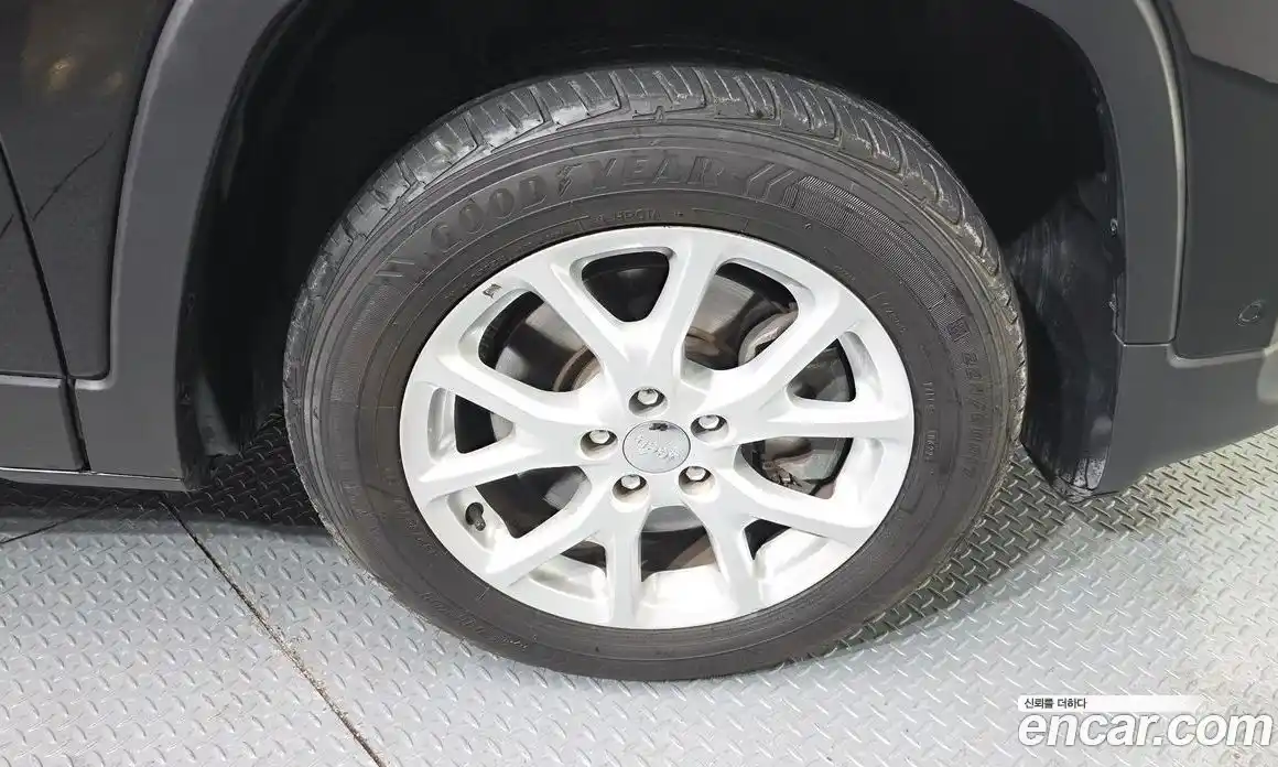 Jeep Cherokee 2016 2.4 Автомат в Москве № 169778, фото 15