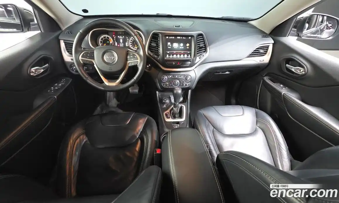 Jeep Cherokee 2016 2.4 Автомат в Москве № 169778, фото 17