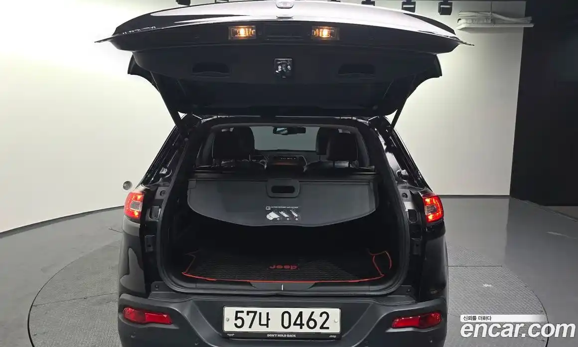 Jeep Cherokee 2016 2.4 Автомат в Москве № 169778, фото 6