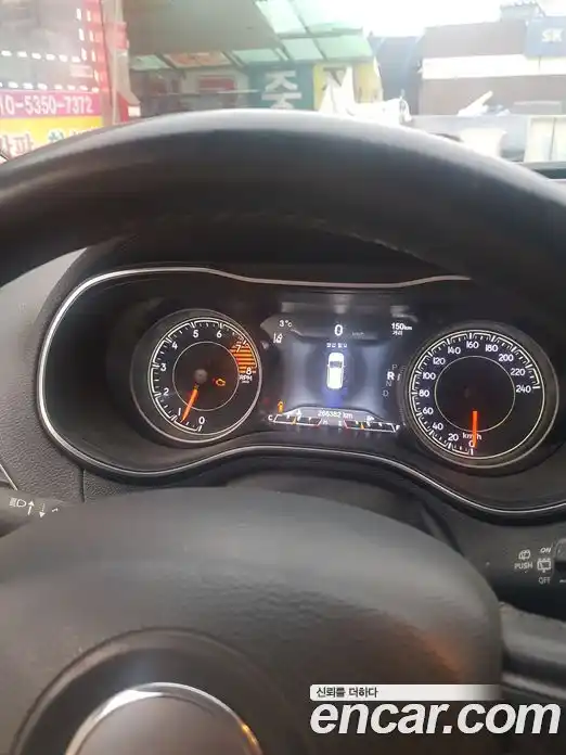 Jeep Cherokee 2020 3.2 Автомат в Москве № 170110, фото 13