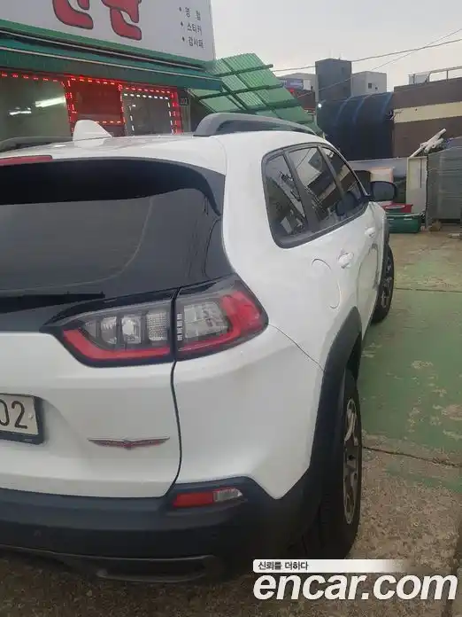 Jeep Cherokee 2020 3.2 Автомат в Москве № 170110, фото 8