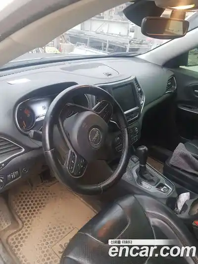 Jeep Cherokee 2020 3.2 Автомат в Москве № 170110, миниатюра 10