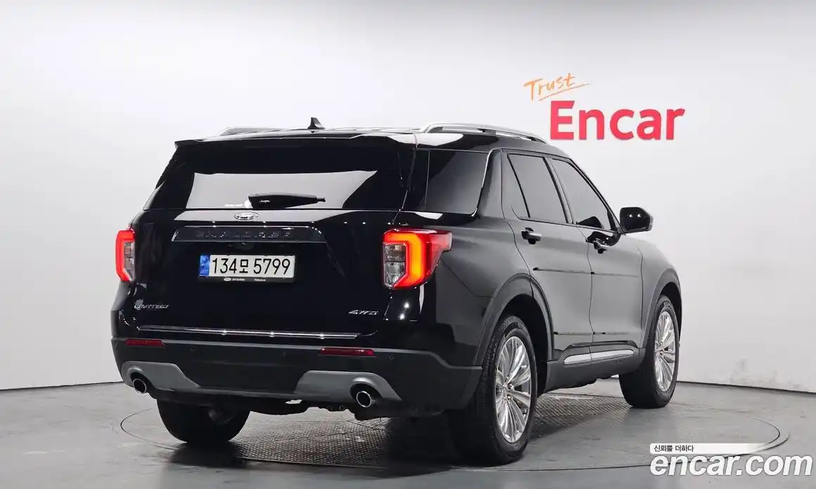 Ford Explorer 2021 2.3 Автомат в Москве № 170875, фото 4