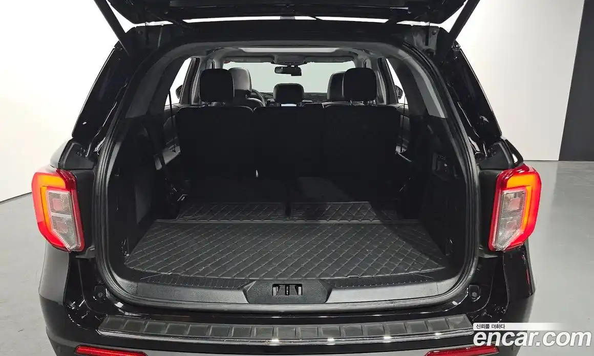 Ford Explorer 2021 2.3 Автомат в Москве № 170875, фото 5