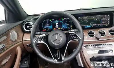 Mercedes-Benz E-Class, 2023
