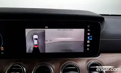 Mercedes-Benz E-Class 2023 1.9 Автомат в Москве № 175479, миниатюра 11