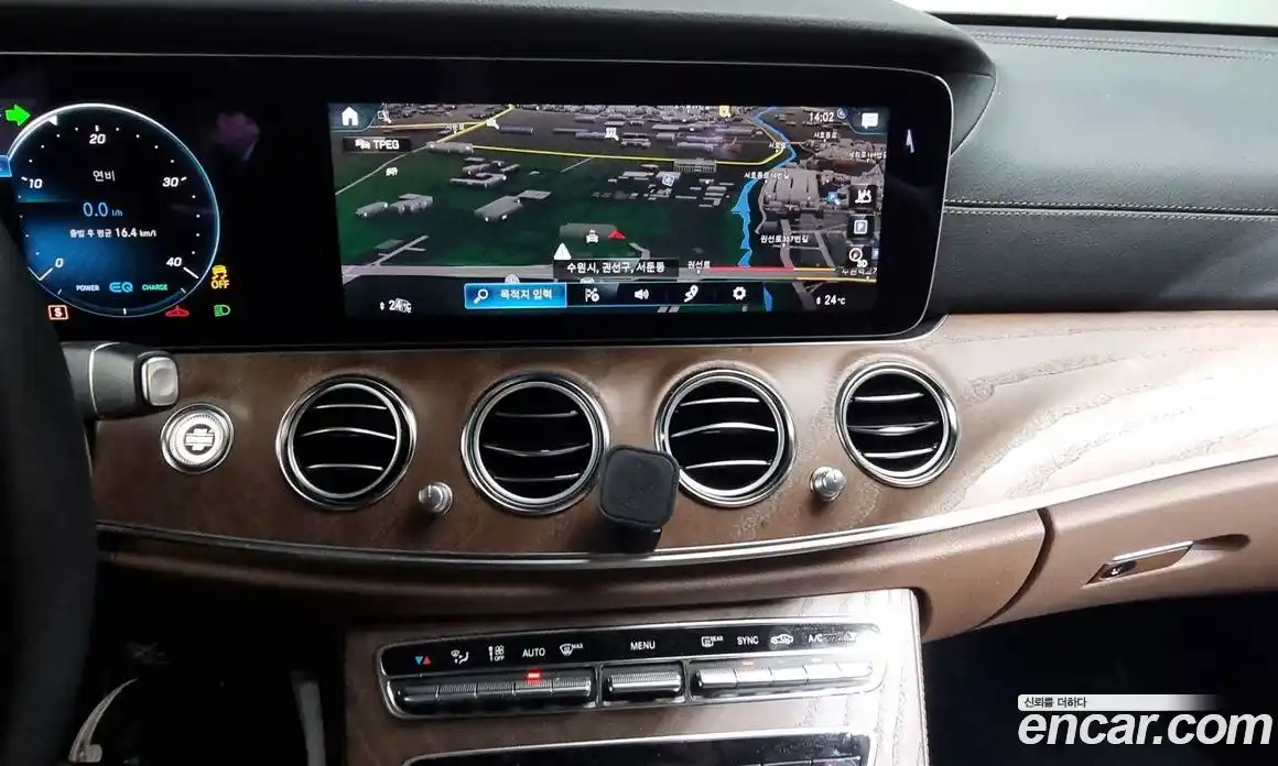 Mercedes-Benz E-Class 2023 1.9 Автомат в Москве № 175479, фото 18