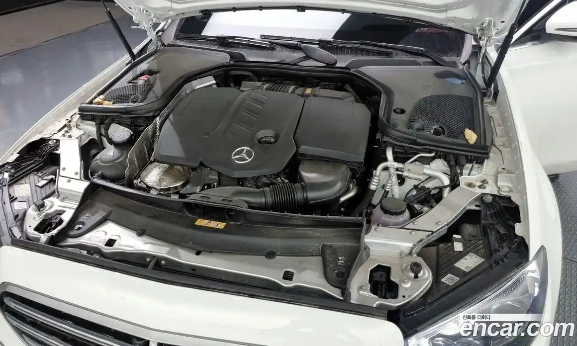 Mercedes-Benz E-Class 2023 1.9 Автомат в Москве № 175479, фото 4