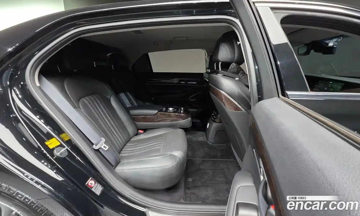 Genesis EQ900 2016 3.8 Автомат в Москве № 177556, фото 9