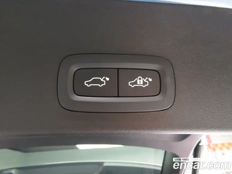 Volvo XC40 2024 0.2 Автомат в Москве № 177700, фото 11