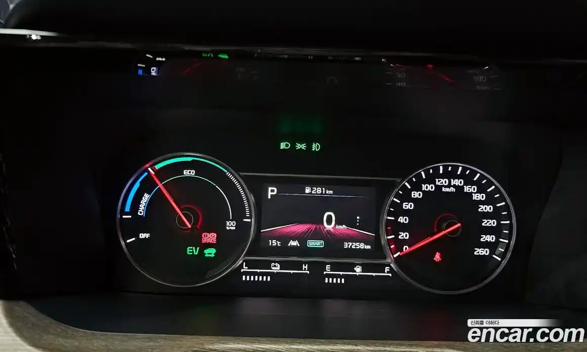 Kia Sorento 2022 1.6 Автомат в Москве № 17927, фото 8