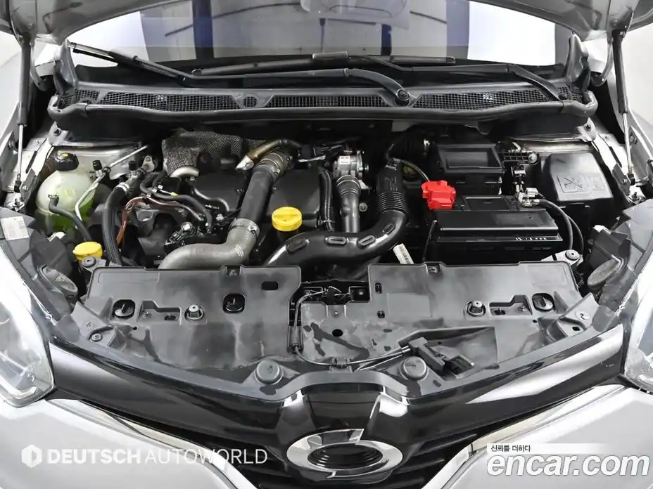 Renault QM3 2015 1.5 Автомат в Москве № 186343, фото 6