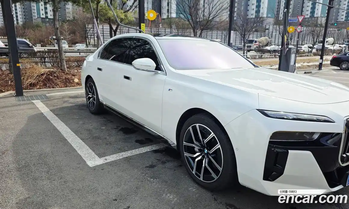 BMW 7-Series 2024 3.0 Автомат в Москве № 187577, фото 8