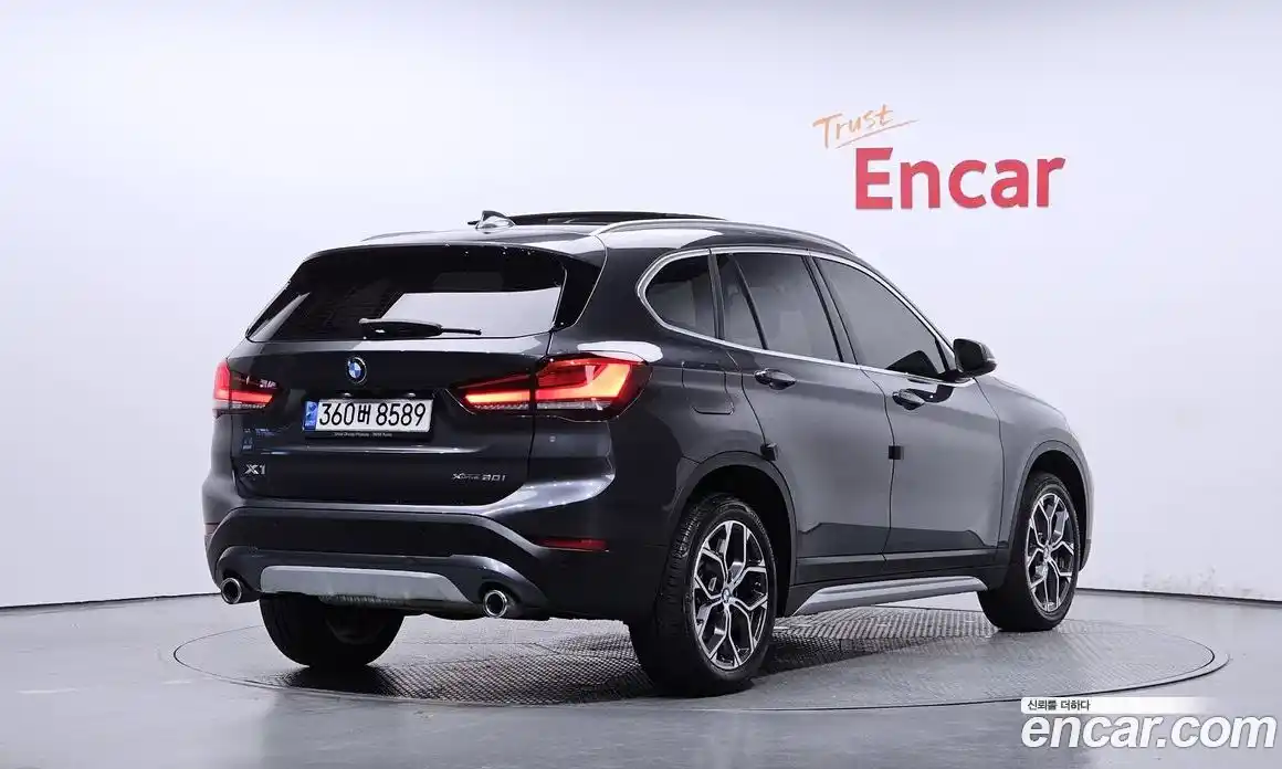 BMW X1 2021 2.0 Автомат в Москве № 188943, фото 3