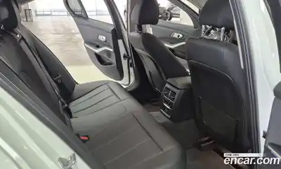 BMW 3-Series 2021 2.0 Автомат в Москве № 191667, миниатюра 12