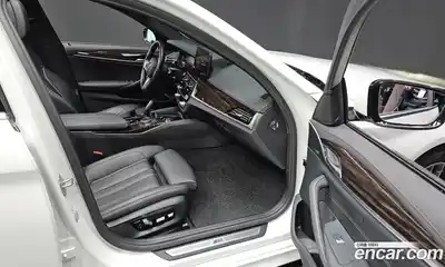 BMW 5-Series 2022 2.0 Автомат в Москве № 192066, миниатюра 10