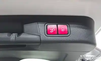 Mercedes-Benz GLB-Class 2025 2.0 Автомат в Москве № 193672, миниатюра 12