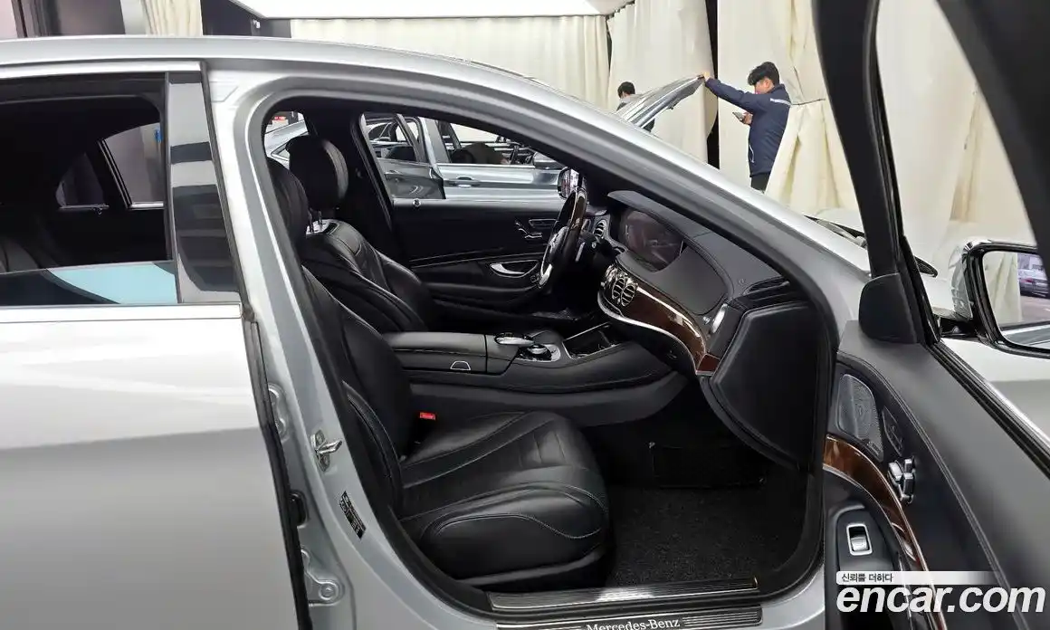 Mercedes-Benz S-Class 2018 4.0 Автомат в Москве № 194769, фото 16