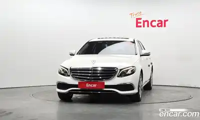 Mercedes-Benz E-Class 2018 2.0 Автомат в Москве № 195503, миниатюра 3