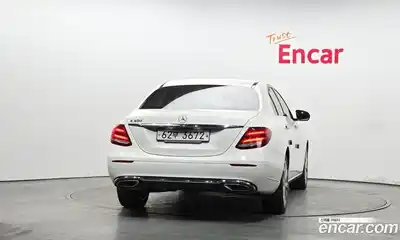 Mercedes-Benz E-Class 2018 2.0 Автомат в Москве № 195503, миниатюра 4