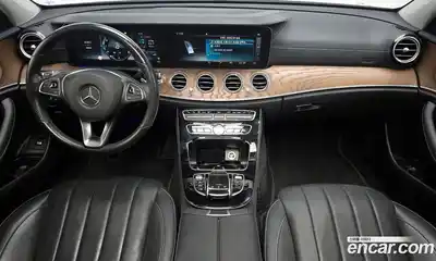 Mercedes-Benz E-Class 2018 2.0 Автомат в Москве № 195503, миниатюра 7