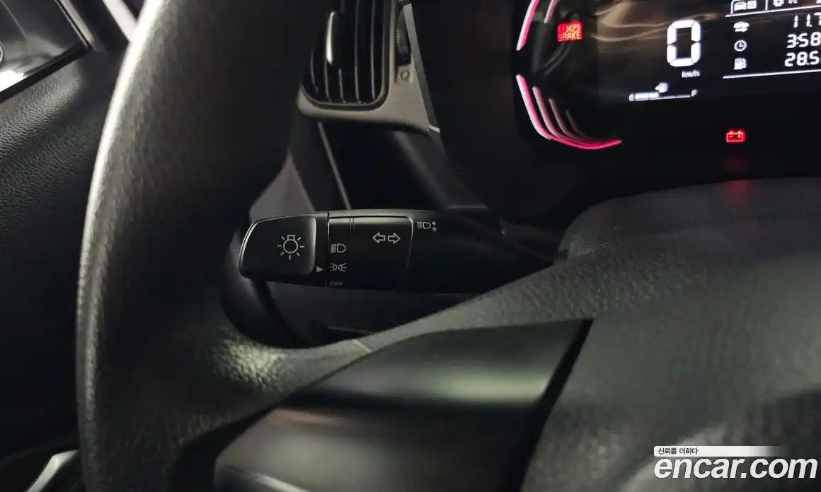 Kia Ray 2023 1.0 Автомат в Москве № 19694, фото 16